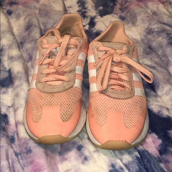 Pink ADIDAS shoes - Picture 1 of 3